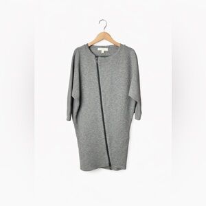 Mummy Moon Gray Zip Up dress. Great Condition. Size 4/5t.